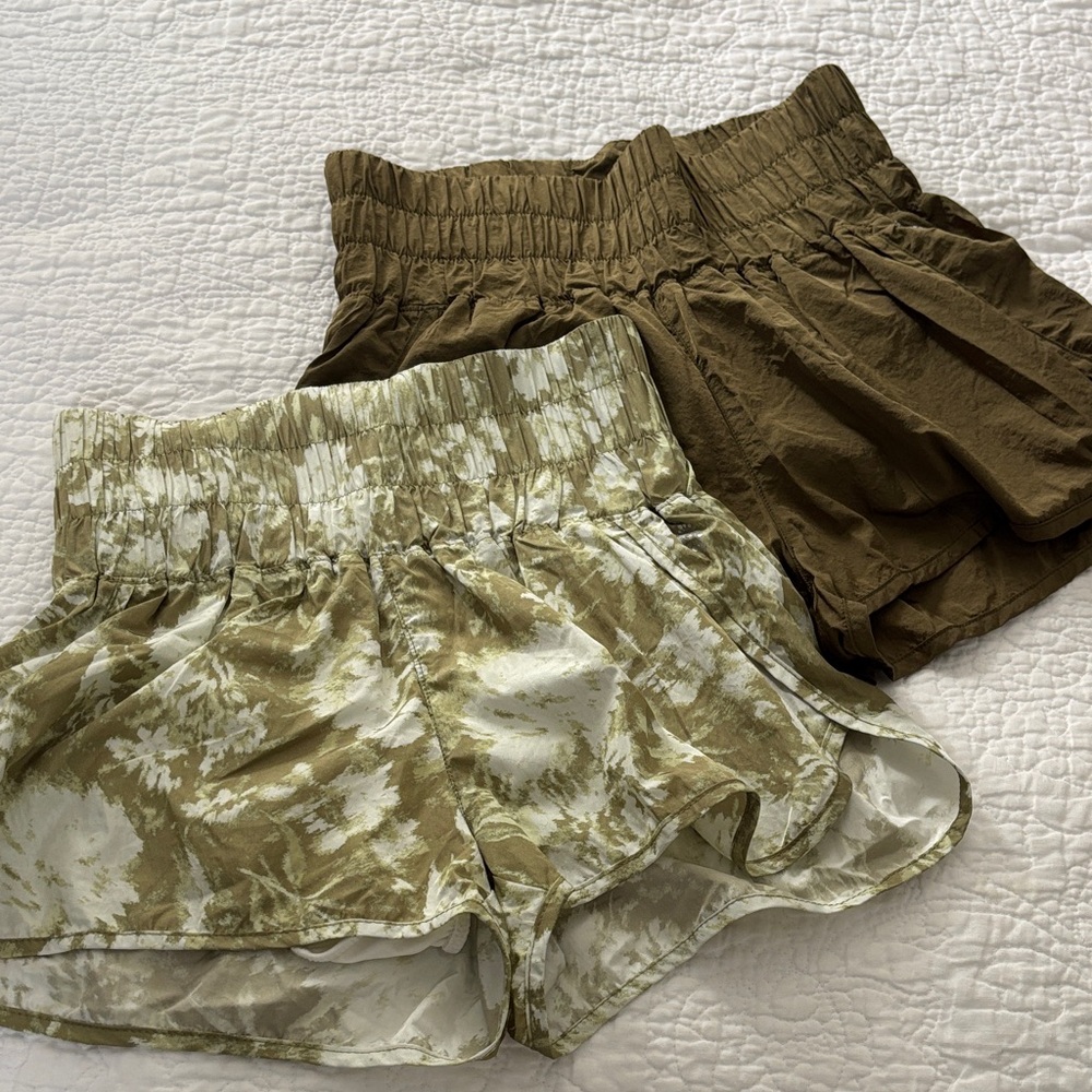 2 Free People Movement ’The Way Home’ Shorts Army Green-M and Green Tye Dye-S